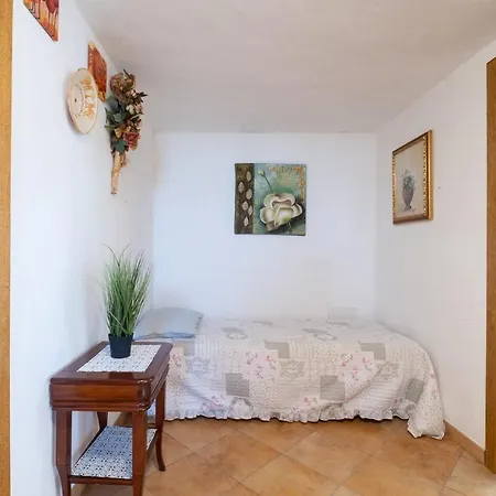 Mare A 4 Minuti Autocasa/giardino E Wifi Budoni