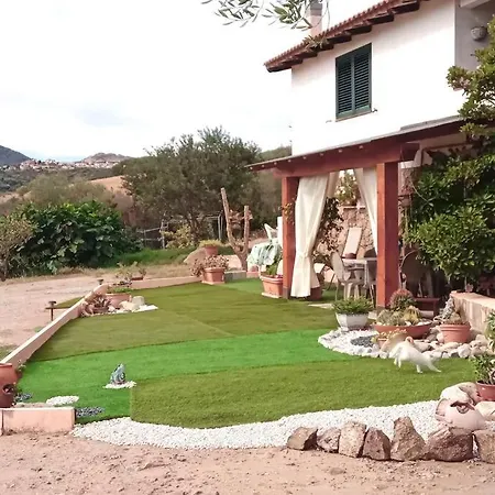 Mare A 4 Minuti Autocasa/giardino E Wifi * Budoni
